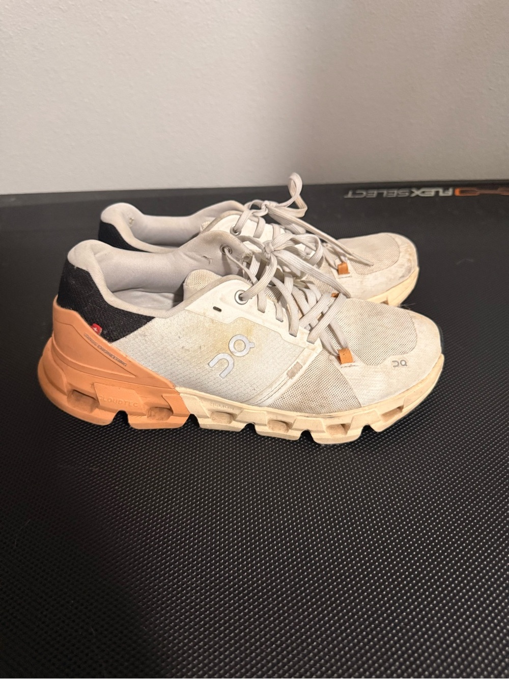 On Running women’s Sneakers in Beige and Peach Accent